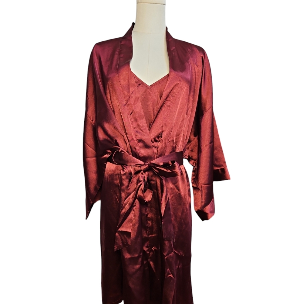 NWT Youmita burgundy robe and chemise lingerie set Size 1X